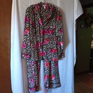 2 PC Sofia Vegara Intimates PJ Set XL (16-18) Black Pink Floral Print.